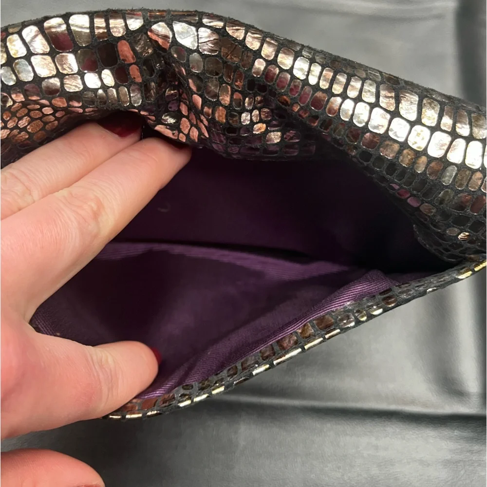 HOBO Iridescent Metallic Croc-Embossed Wristlet Clutch - Black & Gold Tones